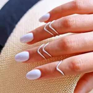 5 CHEVRONS MIDI RING SET