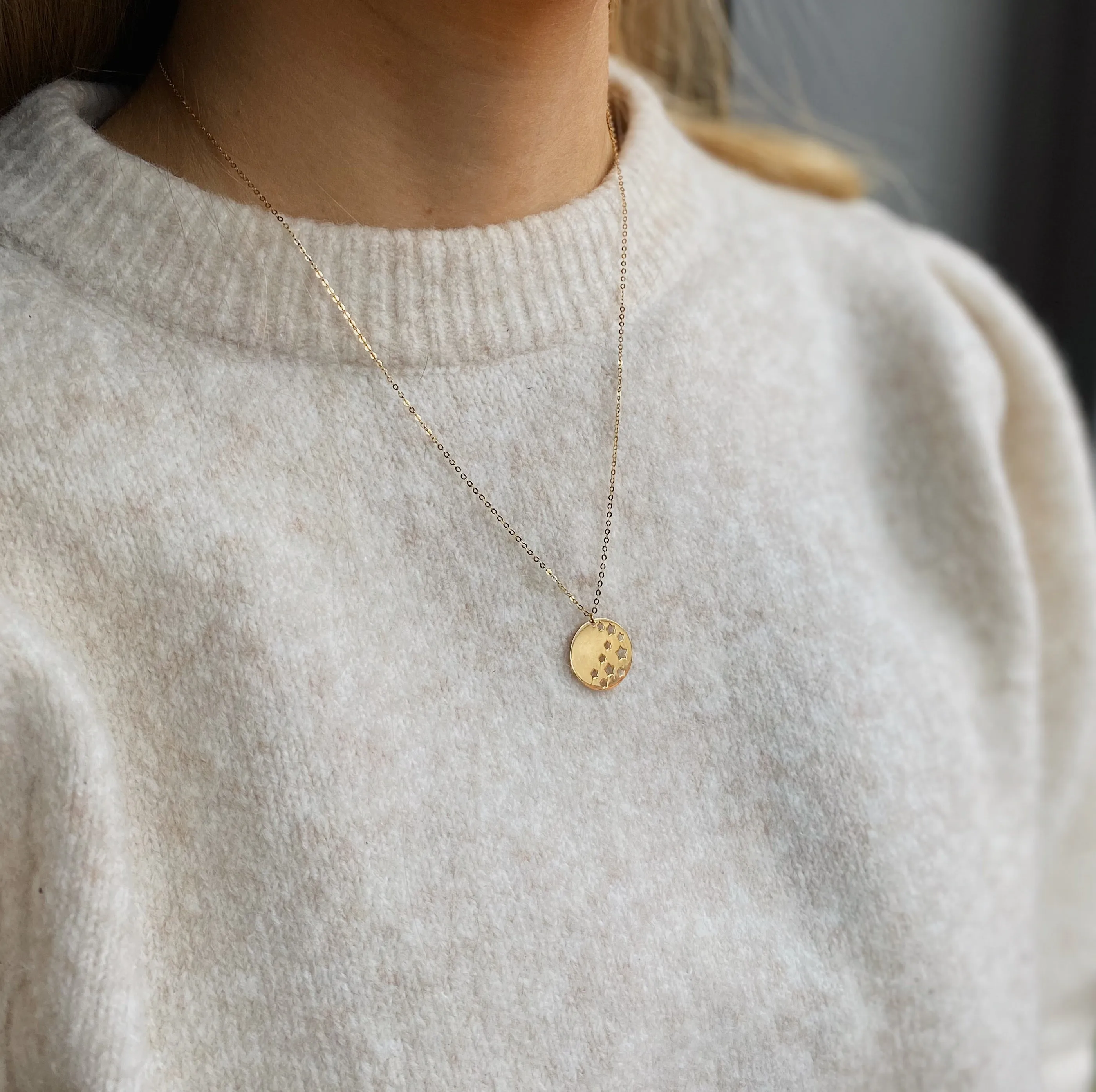 9kt Gold Star Disc Pendant Necklace