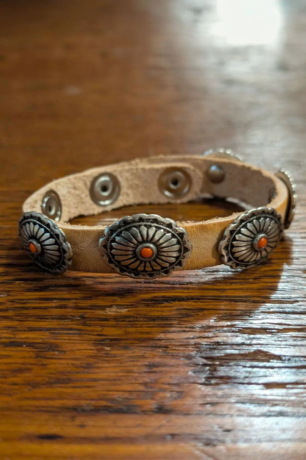 Alberto Luti - Bracelet with conchos in natural leather