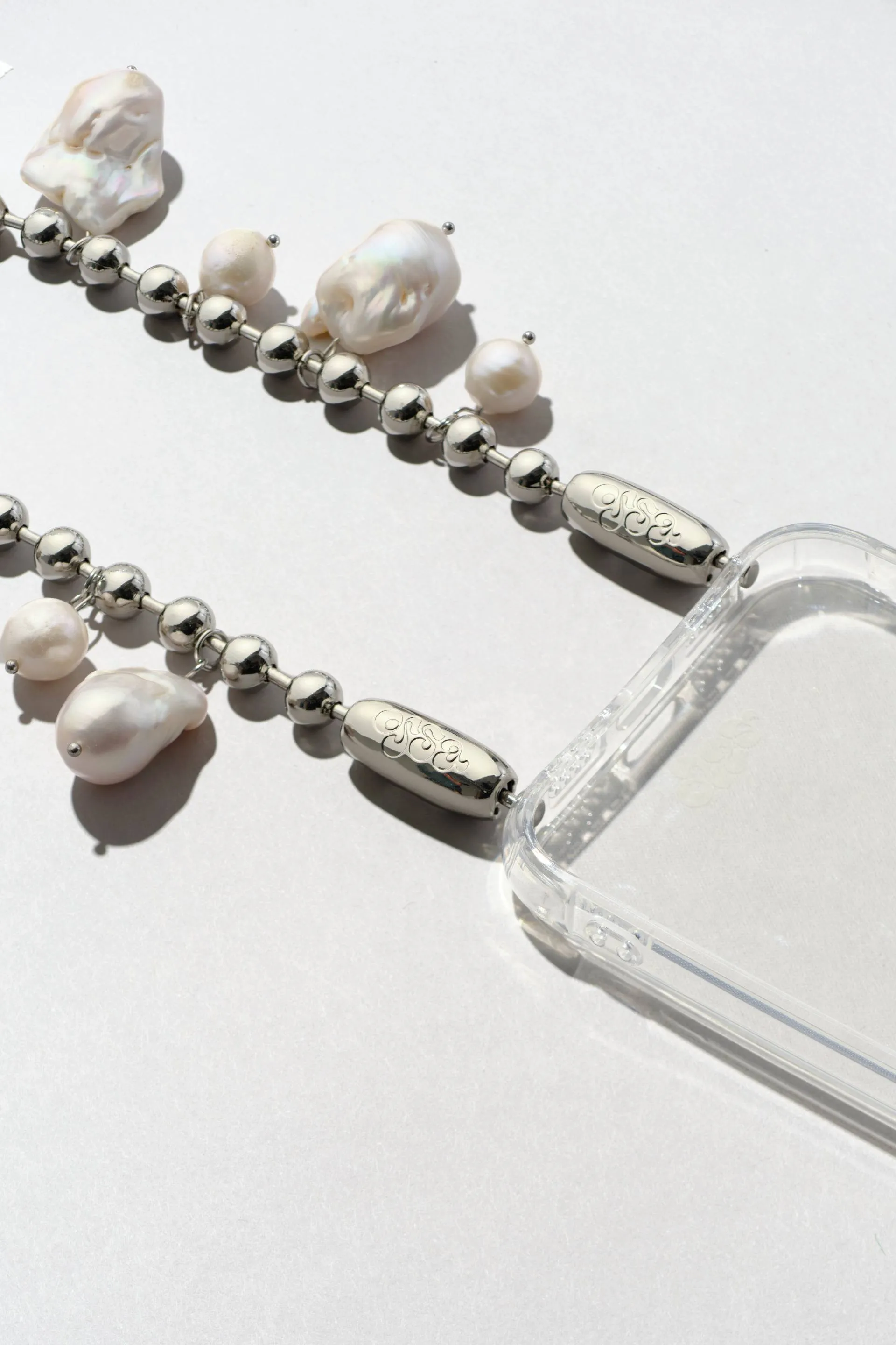 Baroque Pearl Ballchain Wristlet