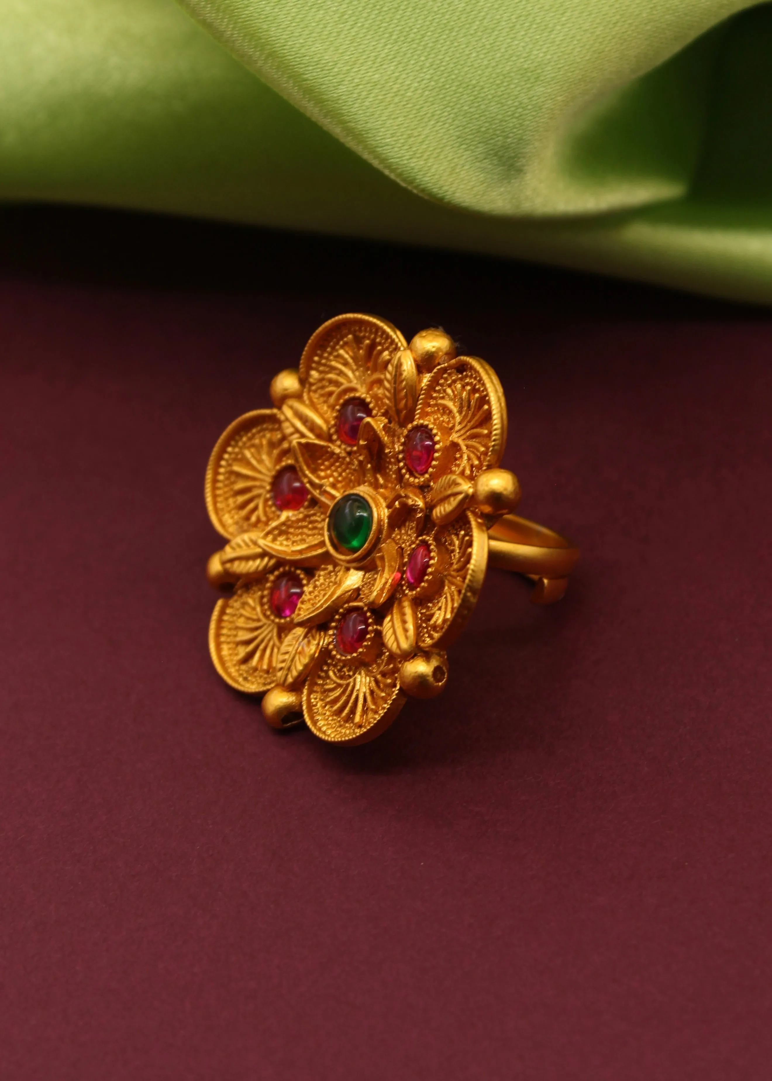 BLOSSOM DESIGNER FINGER RING