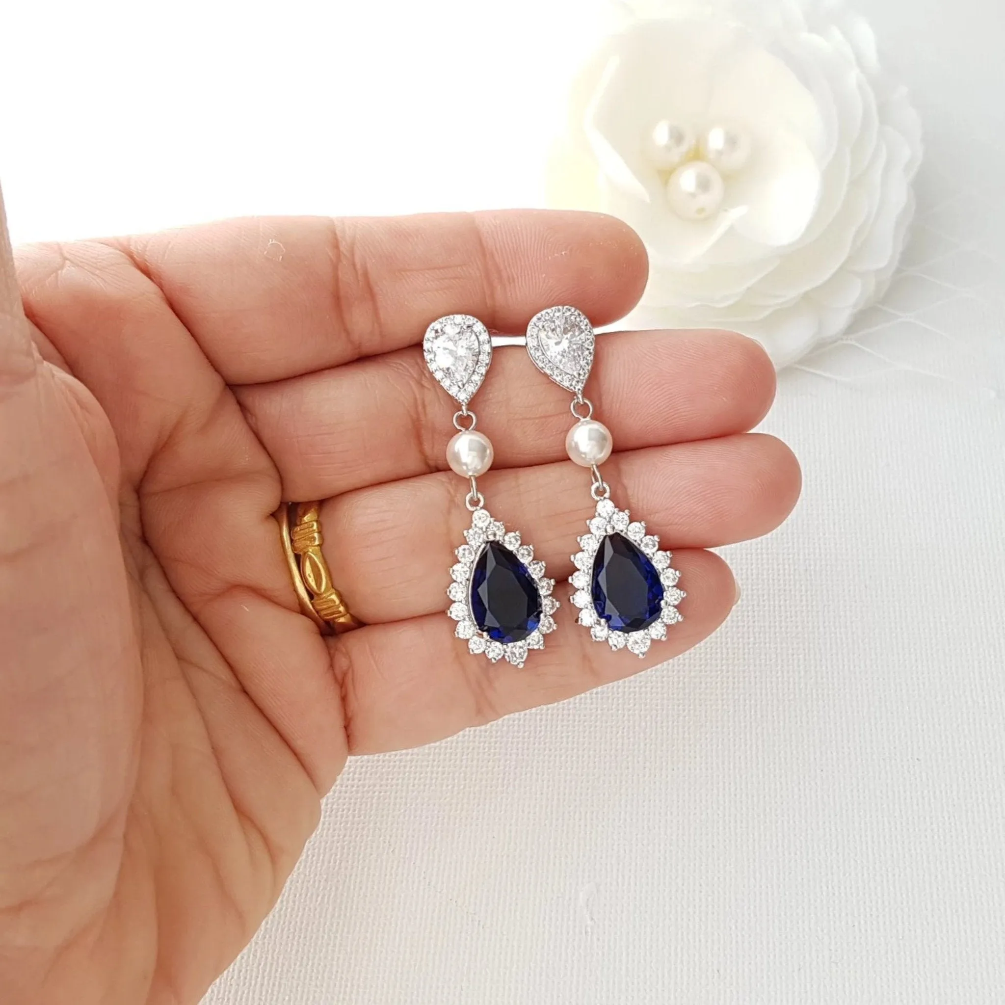 Blue Crystal Earrings Gold-Aoi