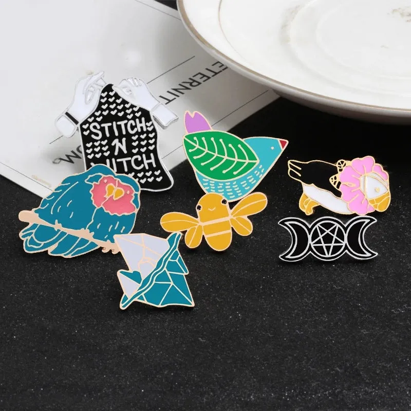 Cartoon Style Pin Animal Moon Alloy Enamel Unisex Brooches