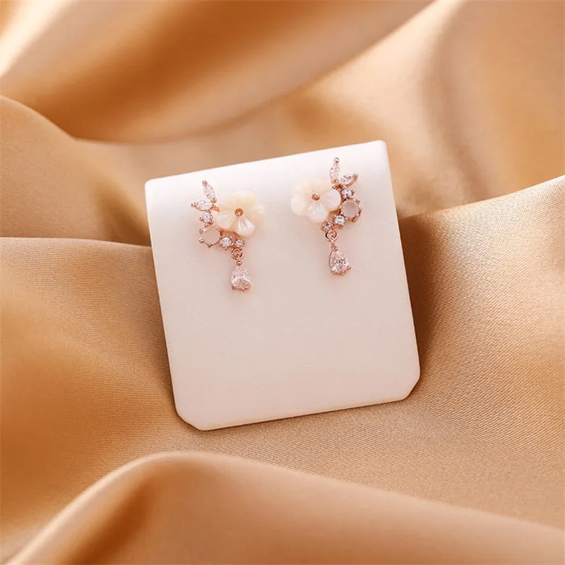 Crystal-Encrusted Floral Water Droplet Stud Earrings