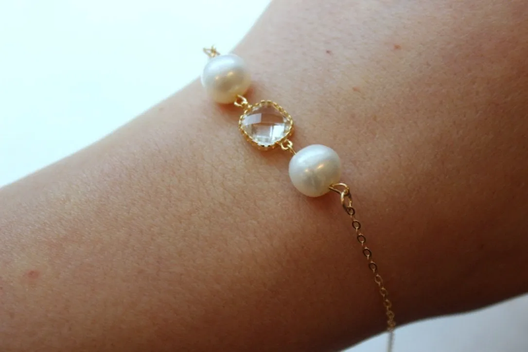 Freshwater Pearl Bracelet, Gold Pearl Bracelet, Gold Pearl Jewelry, Gold Crystal Bracelet, Pearl Crystal Bracelet, Pearl Bridal Jewelry