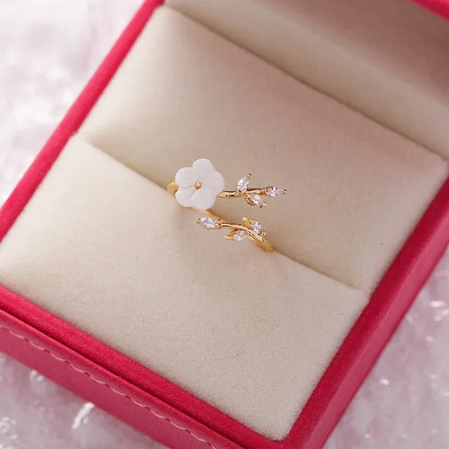 New Exquisite Crystal Flower Ring for Women