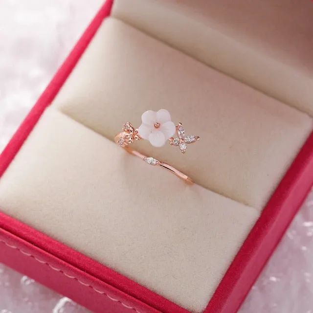 New Exquisite Crystal Flower Ring for Women