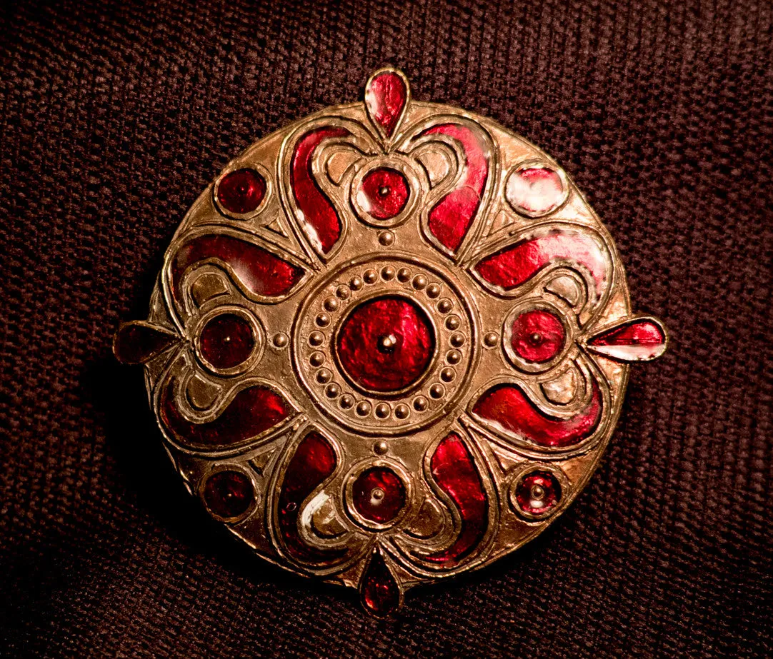 Round Brooch - Celtic  - X-15