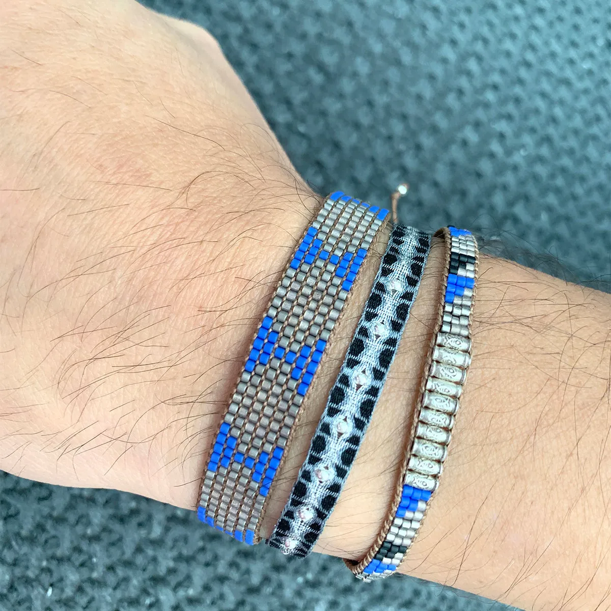 SET OF TWO BEADED BRACELETS IN BLUE TONES FOR HIM