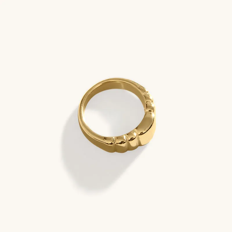 The cleo ring