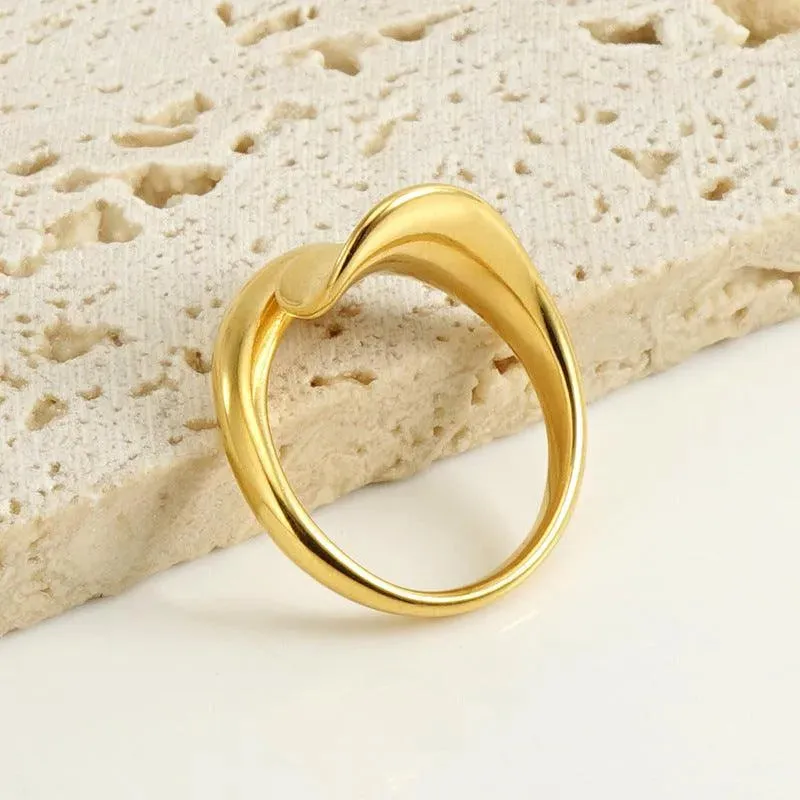 Trendy Gold Wave Ring – Twisted Cocktail Ring for Women