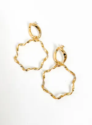 WAVY GOLD DANGLE EARRING